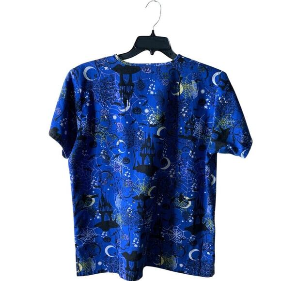 UA Scrubs Uniform Advantage Nurse Uniform Top L Halloween Print Healthcare Top - Picture 2 of 9
